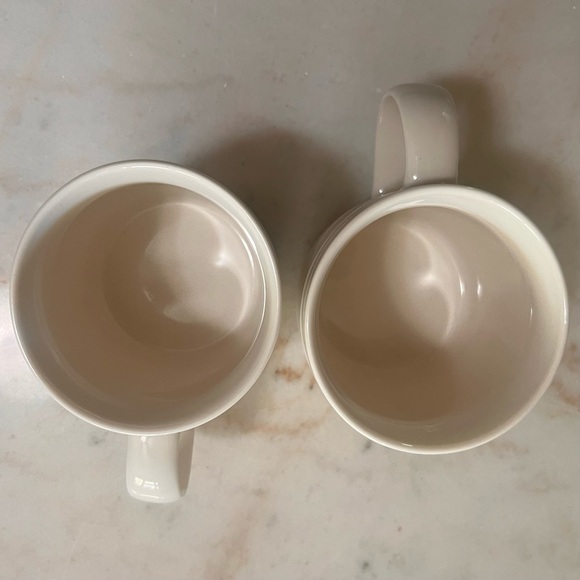 Set Of Two Starbucks Coffee Cups 2020 White Swirl Wind Winter New Bone China - Picture 5 of 5